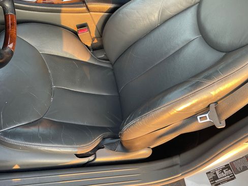 Used 2005 Mercedes-Benz SL 500 image 8