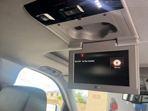 Used 2016 GMC Yukon Denali w/ Open Road Package image 12