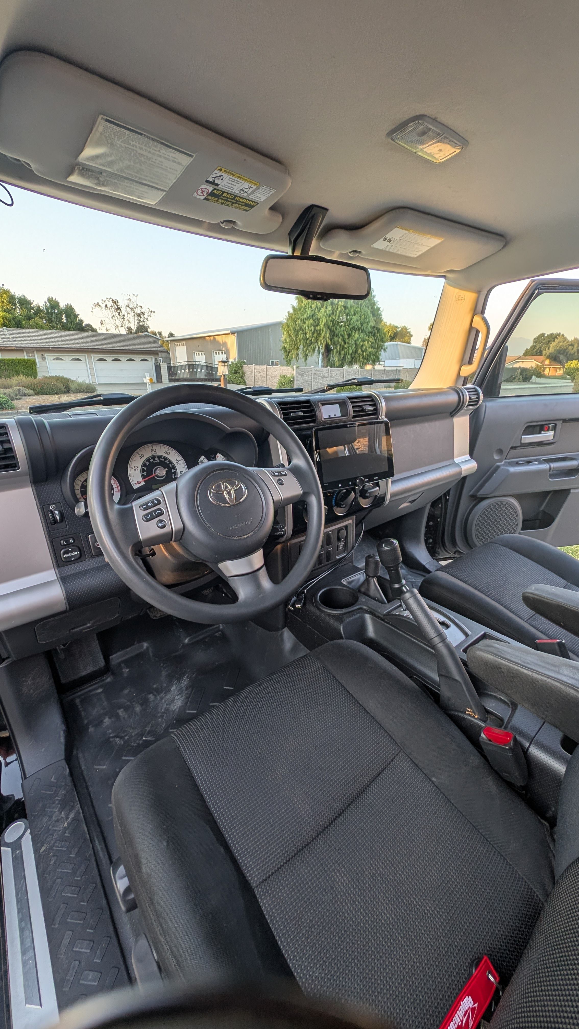 Used 2011 Toyota FJ Cruiser 4WD w/ Convenience Pkg image 5