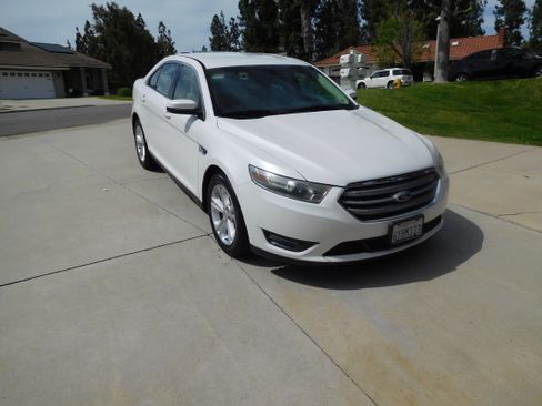 Used 2014 Ford Taurus SEL w/ Equipment Group 201A image 1