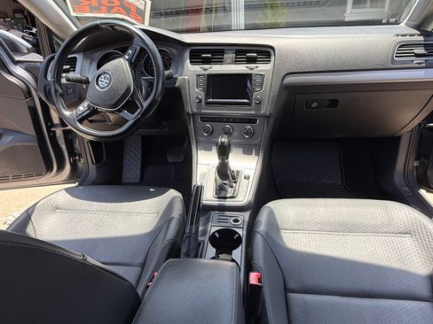 Used 2015 Volkswagen Golf S FWD image 12