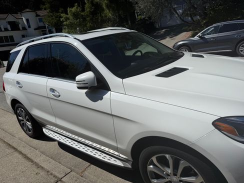 Used 2016 Mercedes-Benz GLE 350 350 Sport Utility 4D image 12