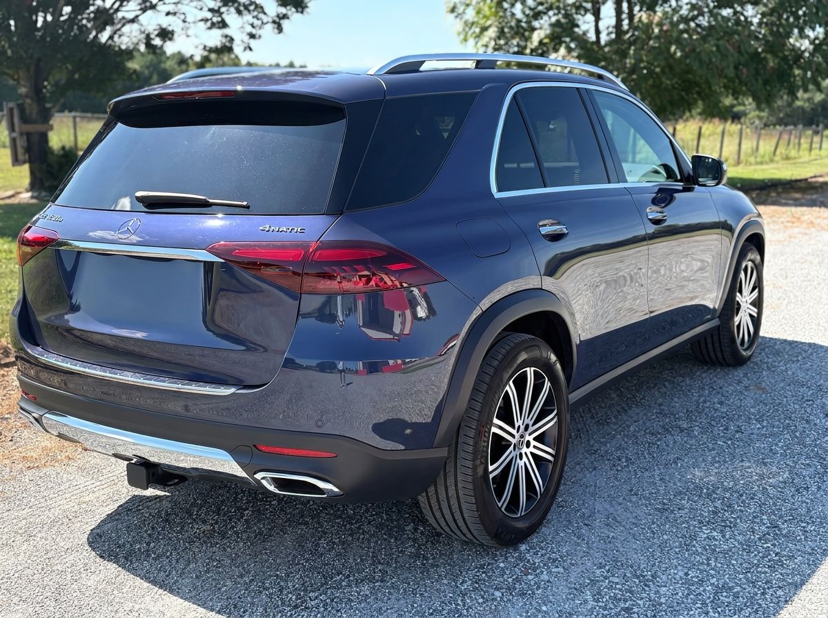 Used 2026 Mercedes-Benz GLE 450e 4MATIC image 11