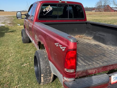 Used 2001 Ford F250 4x4 SuperCab Super Duty image 3