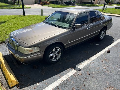 Used 2006 Mercury Grand Marquis LS image 1