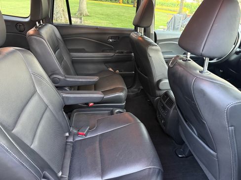 Used 2017 Honda Pilot Elite image 27