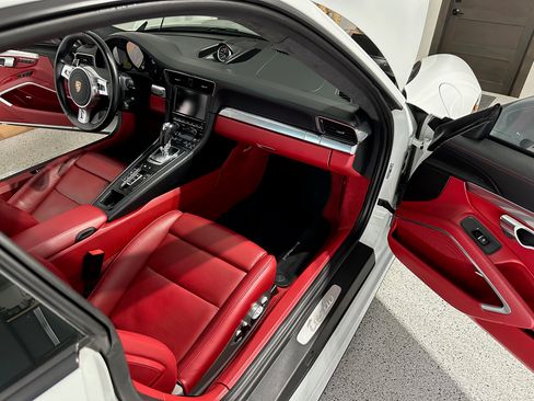 Used 2015 Porsche 911 4 Coupe image 20