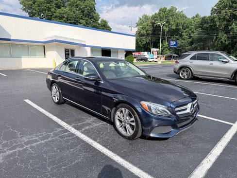 Used 2017 Mercedes-Benz C 300 Sedan image 2