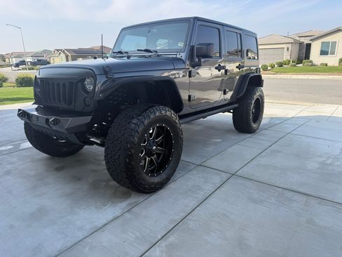 Used 2017 Jeep Wrangler Unlimited Sport w/ Quick Order Package 24S image 2