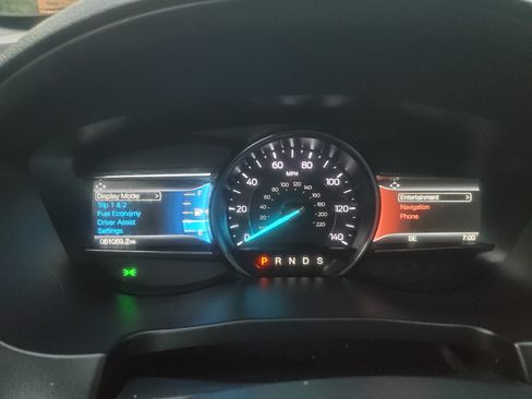 Used 2018 Ford Explorer Limited image 15