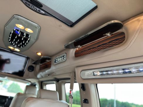 Used 2014 GMC Savana 1500 RWD image 24