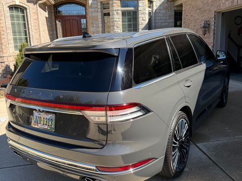 Used 2023 Lincoln Aviator Black Label w/ Dynamic Handling Package image 25