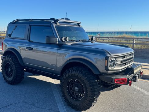 Used 2023 Ford Bronco 2-Door image 9