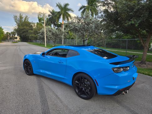 Used 2023 Chevrolet Camaro SS image 9