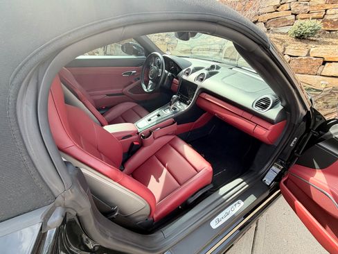 Used 2021 Porsche 718 Boxster GTS RWD image 5