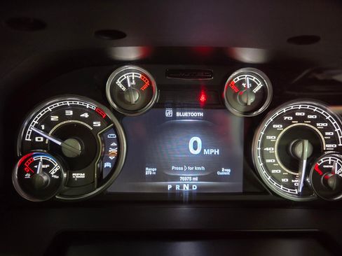 Used 2016 RAM 1500 Limited image 16