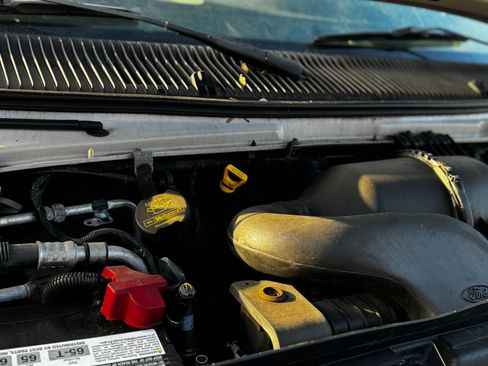 Used 2014 Ford E-250 and Econoline 250 image 13