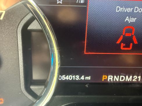 Used 2016 Ford F150 Lariat RWD image 12