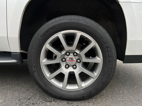 Used 2020 GMC Yukon XL Denali w/ Open Road Package image 19