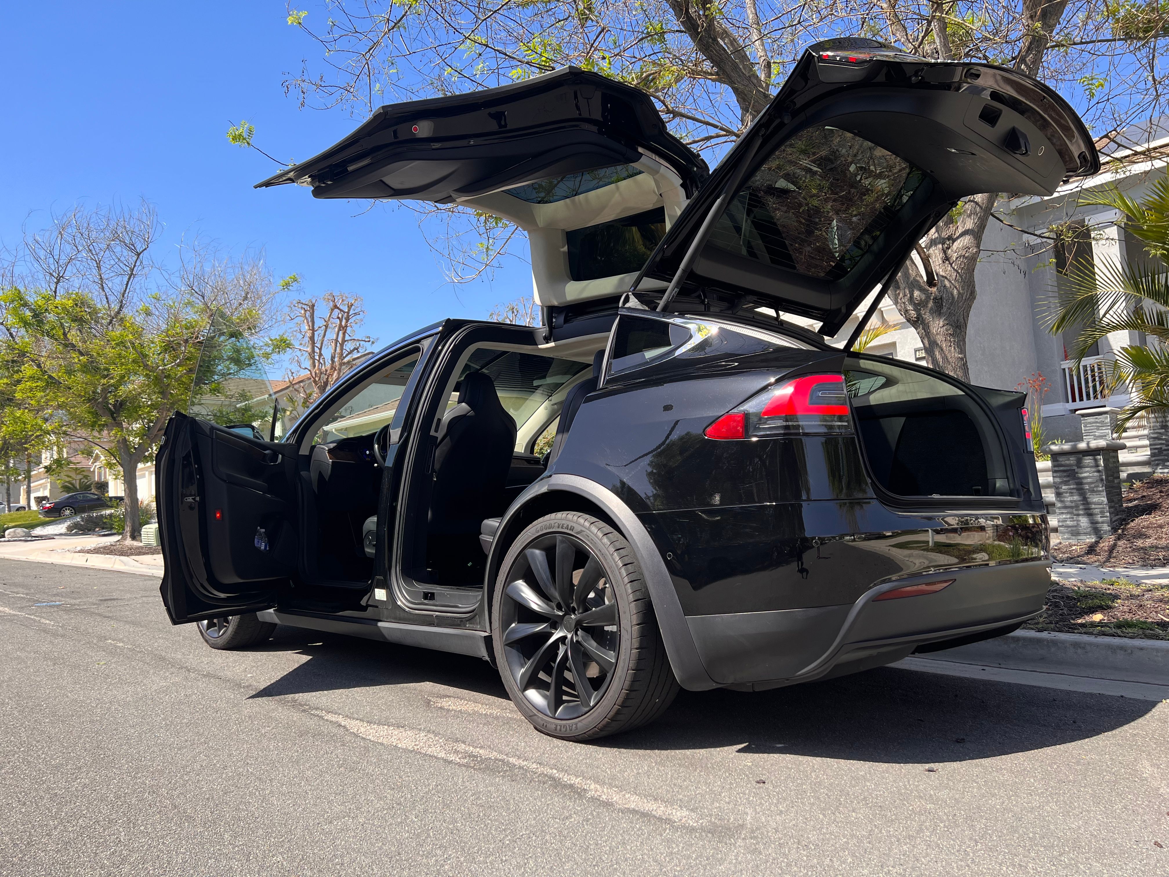 Used 2018 Tesla Model X 75D AWD/4WD image 20