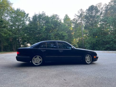 Used 2002 Mercedes-Benz E 55 AMG Sedan image 6