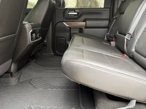 Used 2021 Chevrolet Silverado 2500 High Country w/ Z71 Off-Road Package image 5