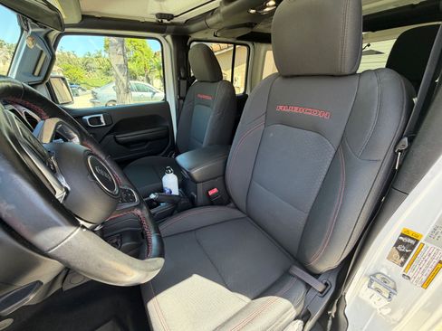 Used 2020 Jeep Wrangler Unlimited Rubicon w/ Steel Bumper Group AWD/4WD image 19