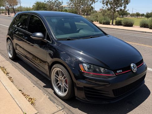 Used 2017 Volkswagen GTI S FWD image 6