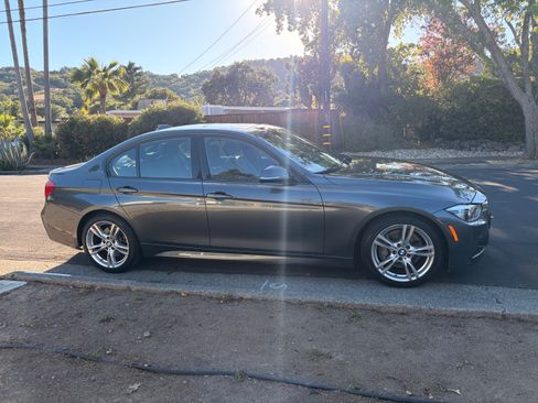 Used 2018 BMW 340i xDrive Sedan image 2