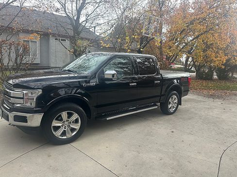 Used 2019 Ford F150 Lariat w/ Equipment Group 502A Luxury image 1