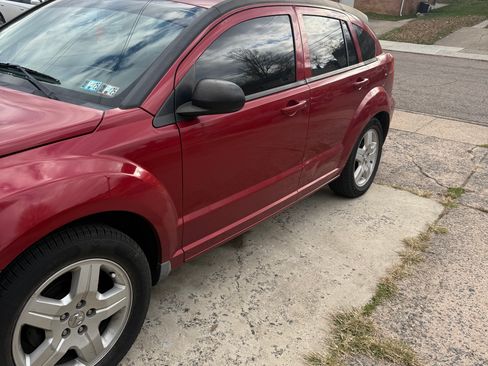 Used 2009 Dodge Caliber SXT w/ Driver Convenience Group image 2