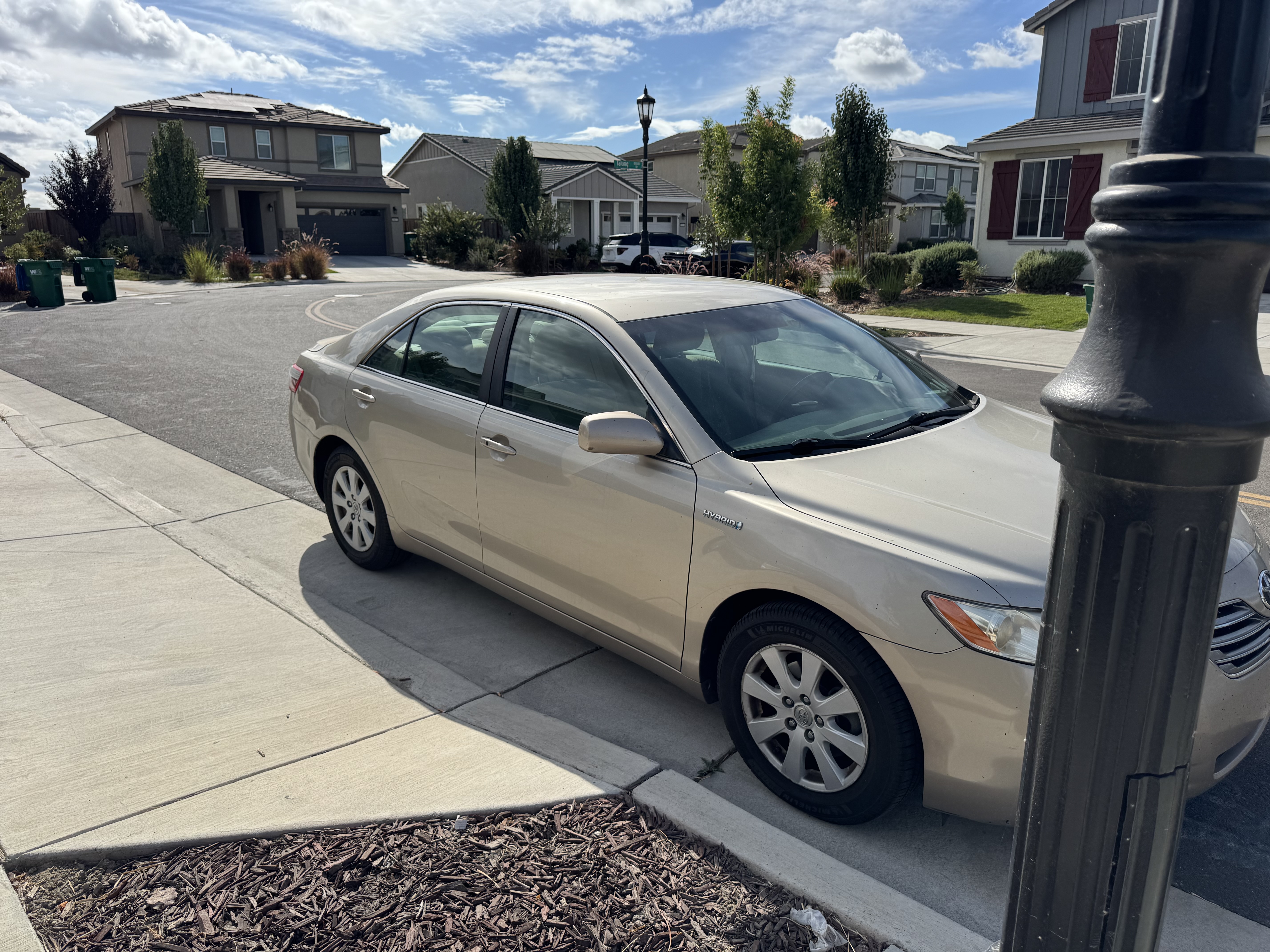 Used 2008 Toyota Camry Hybrid w/ Upgrade Pkg FWD image 6