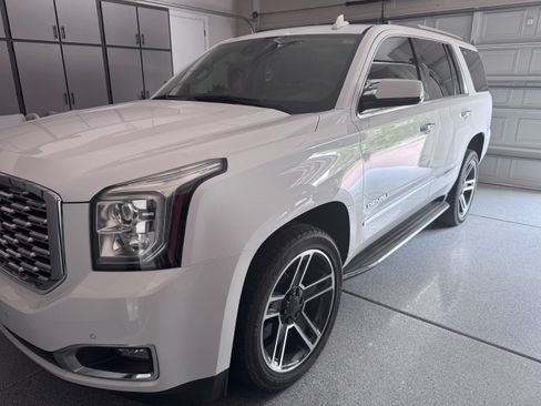 Used 2020 GMC Yukon Denali RWD image 1