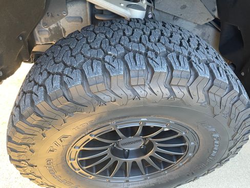 Used 2022 Toyota Tundra Platinum w/ Advanced Package image 14