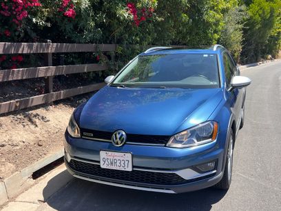 Used 2017 Volkswagen Golf Alltrack SE