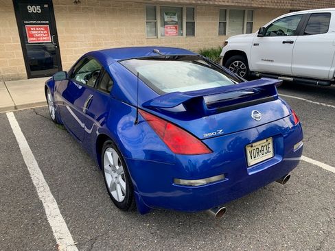 Used 2004 Nissan 350Z Touring w/ Aerodynamics Pkg image 5