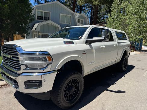 Used 2020 RAM 2500 Laramie AWD/4WD image 1