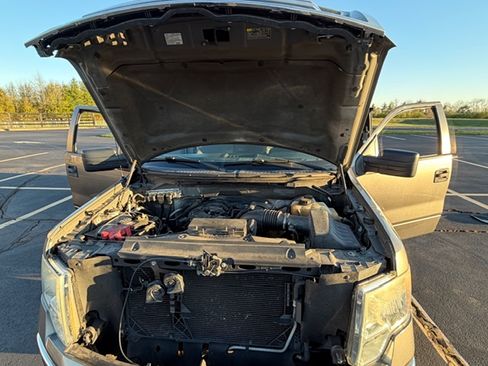 Used 2011 Ford F150 XLT image 14