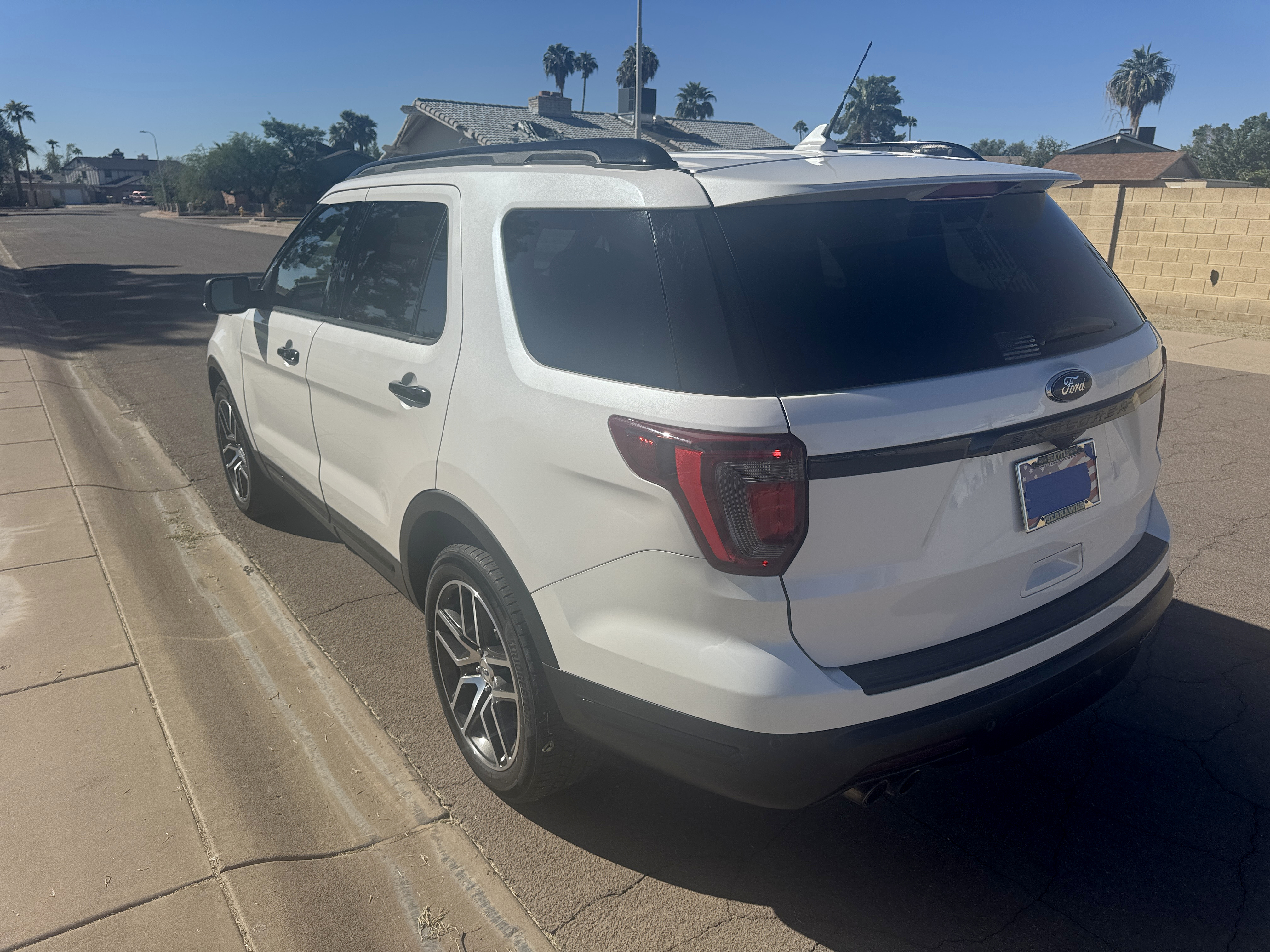 Used 2019 Ford Explorer Sport w/ Equipment Group 401A AWD/4WD image 10