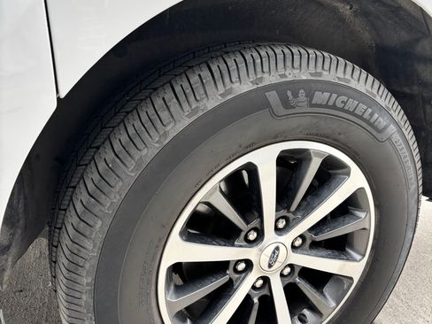 Used 2019 Ford Expedition Max XLT w/ Equipment Group 202A image 12