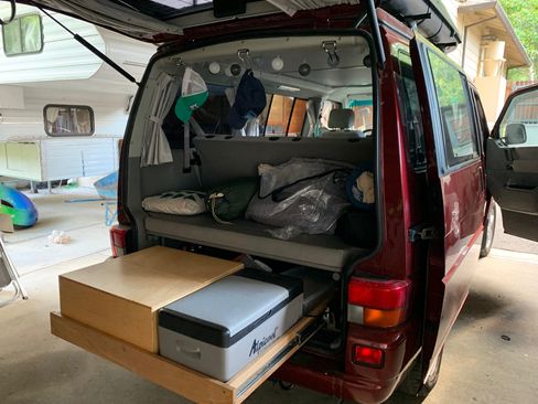 Used 2001 Volkswagen Eurovan FWD image 8