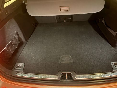 Used 2020 Volvo V60 T5 Momentum image 2