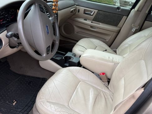 Used 2002 Ford Taurus SES image 9