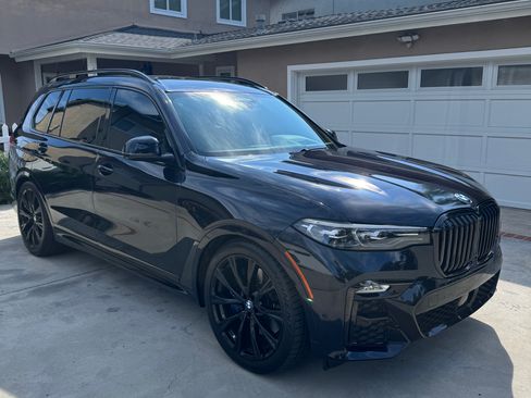 Used 2021 BMW X7 xDrive40i w/ M Sport Package image 4