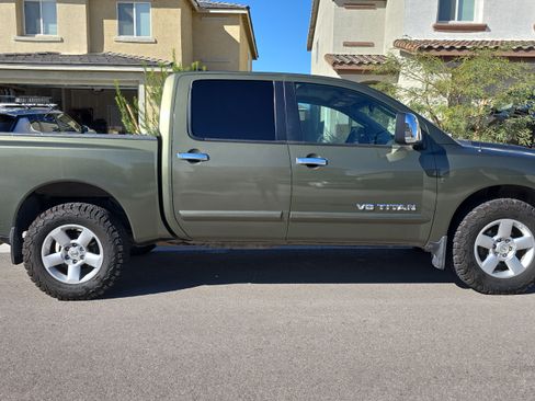 Used 2005 Nissan Titan SE w/ (W01) Utility Bed Pkg image 6