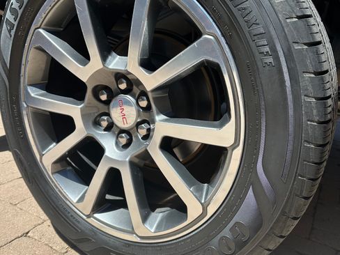 Used 2017 GMC Canyon Denali image 20