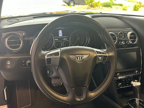 Used 2018 Bentley Flying Spur S V8 image 15