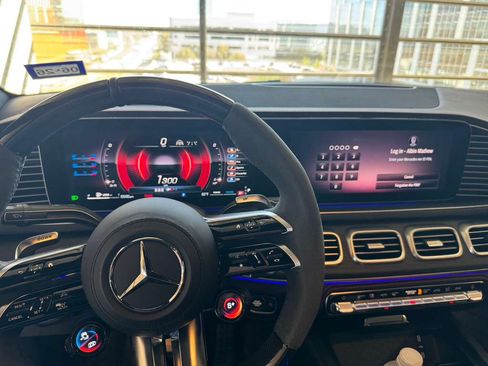 Used 2024 Mercedes-Benz GLE 53 AMG 4MATIC Coupe image 11