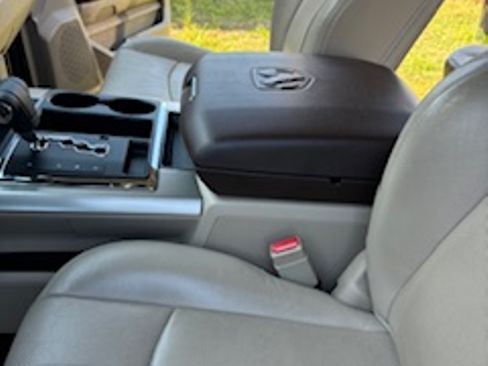 Used 2013 RAM 1500 Laramie RWD image 18