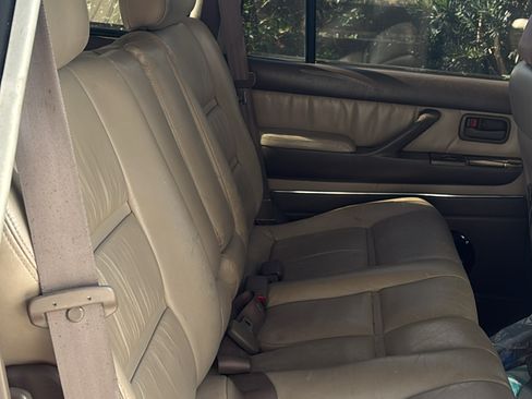 Used 1996 Toyota Land Cruiser image 7